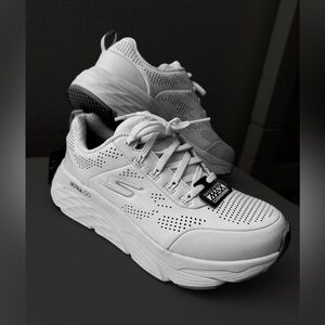 Skechers Max Cushioning Elite Step Up